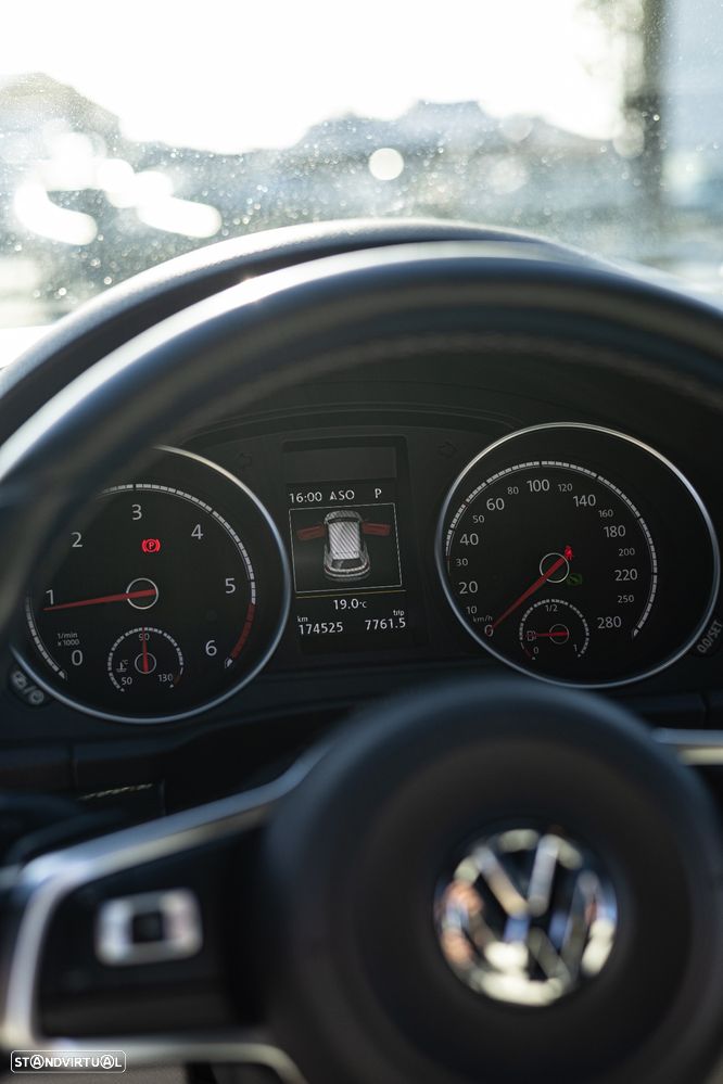 VW Scirocco 2.0 TDI Sport DSG - 7