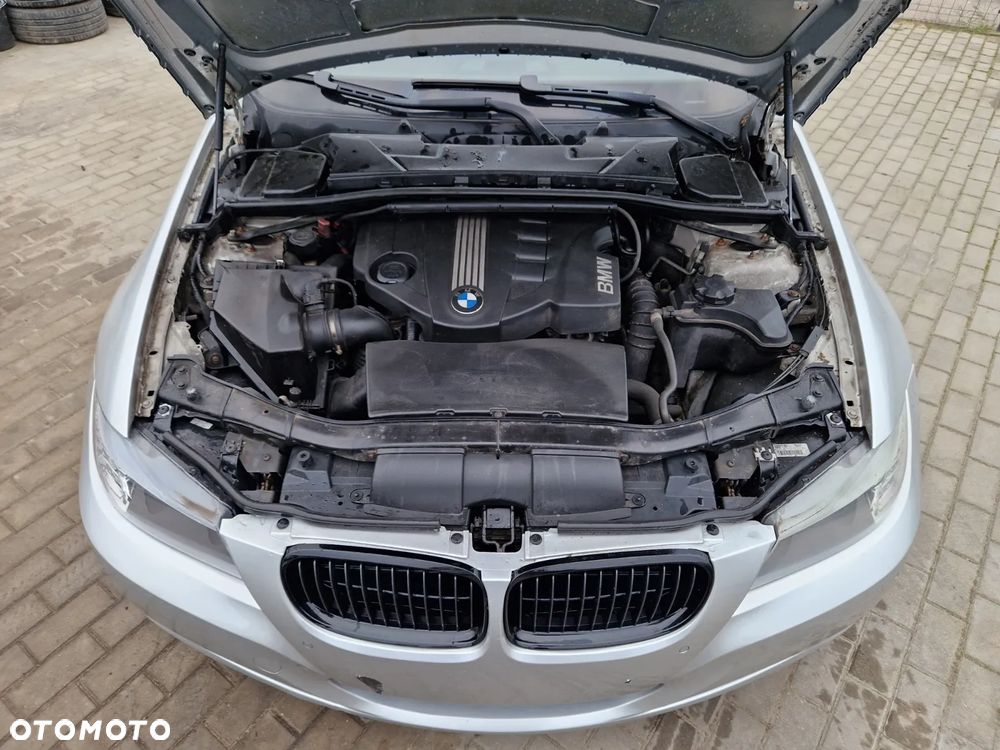 BMW Seria 3 320d - 16