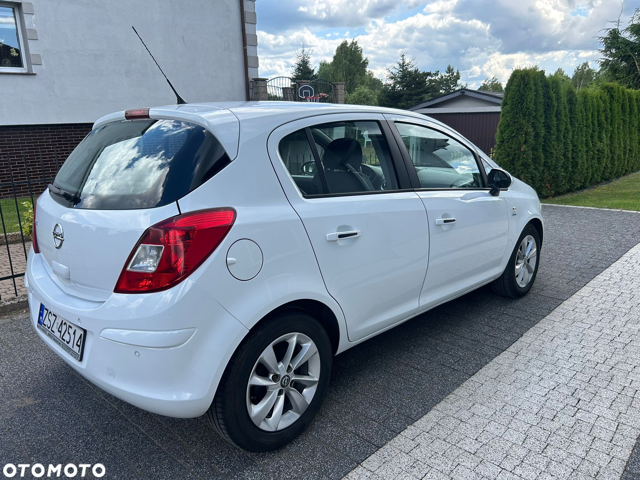 Opel Corsa 1.2 16V Edition / Active - 5