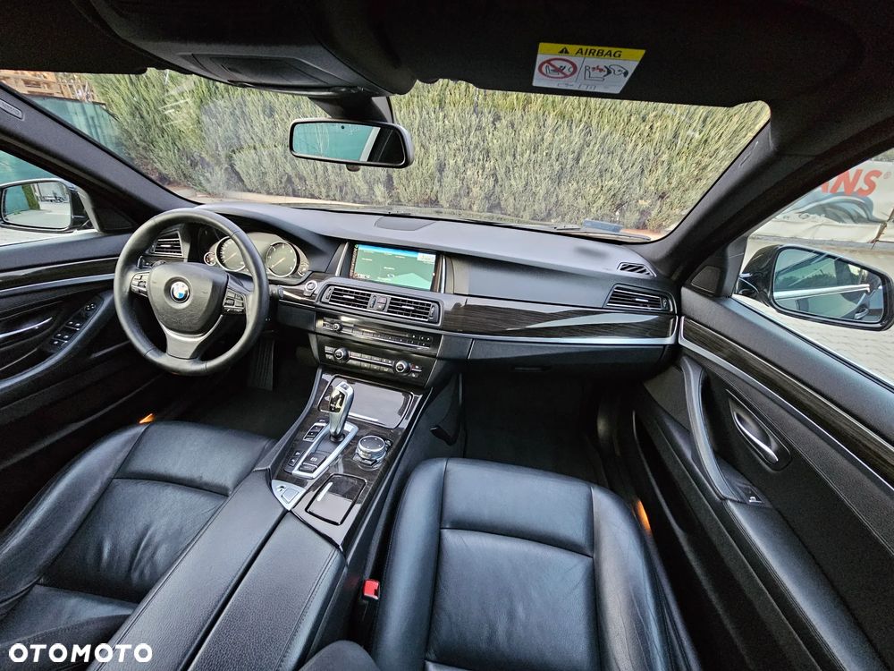 BMW Seria 5 520d xDrive Luxury Line - 33