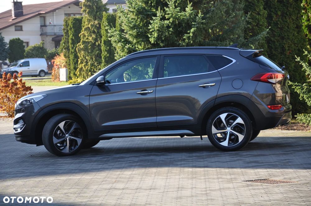 Hyundai Tucson 2.0 CRDI 2WD Style - 19