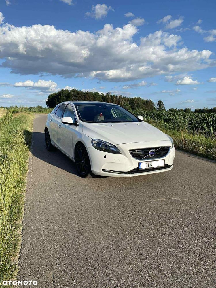 Volvo V40 - 2
