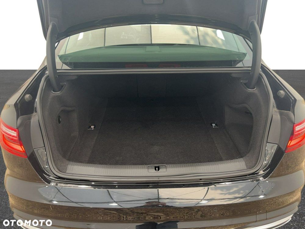 Audi A4 Limousine - 25