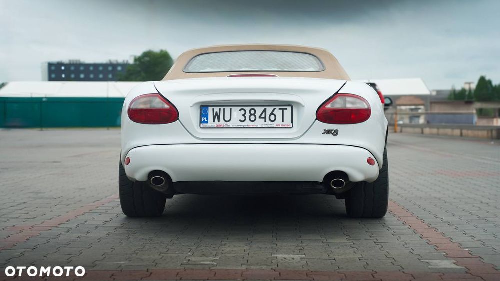 Jaguar XK8 - 6