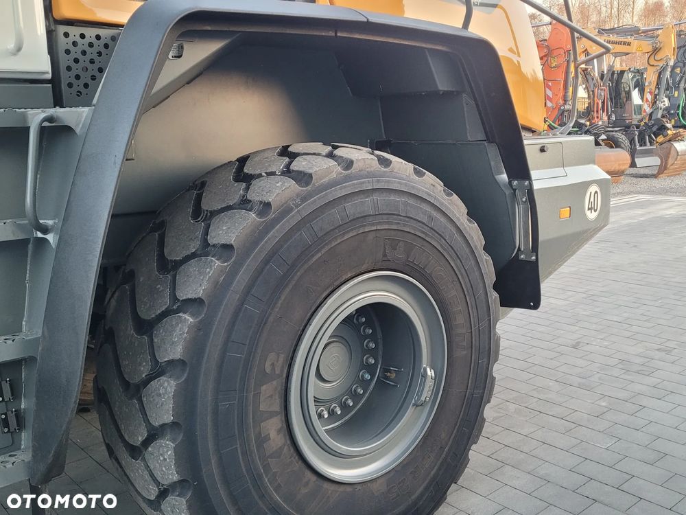 Liebherr L566 X-Power / 2024rok / WAGA / SUPER STAN / - 9
