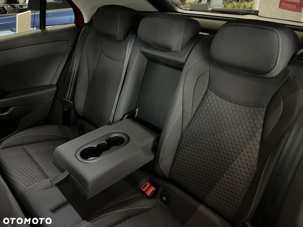 Volkswagen T-Roc 1.5 eTSI Life DSG - 32