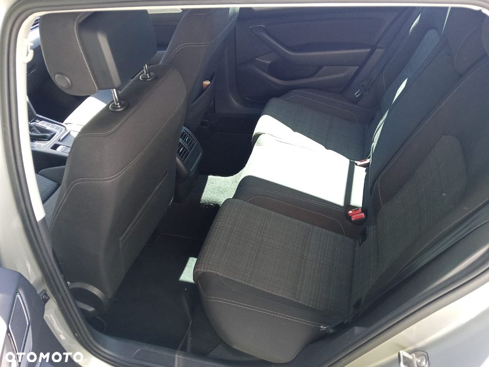 Volkswagen Passat 1.5 TSI EVO Business DSG - 11
