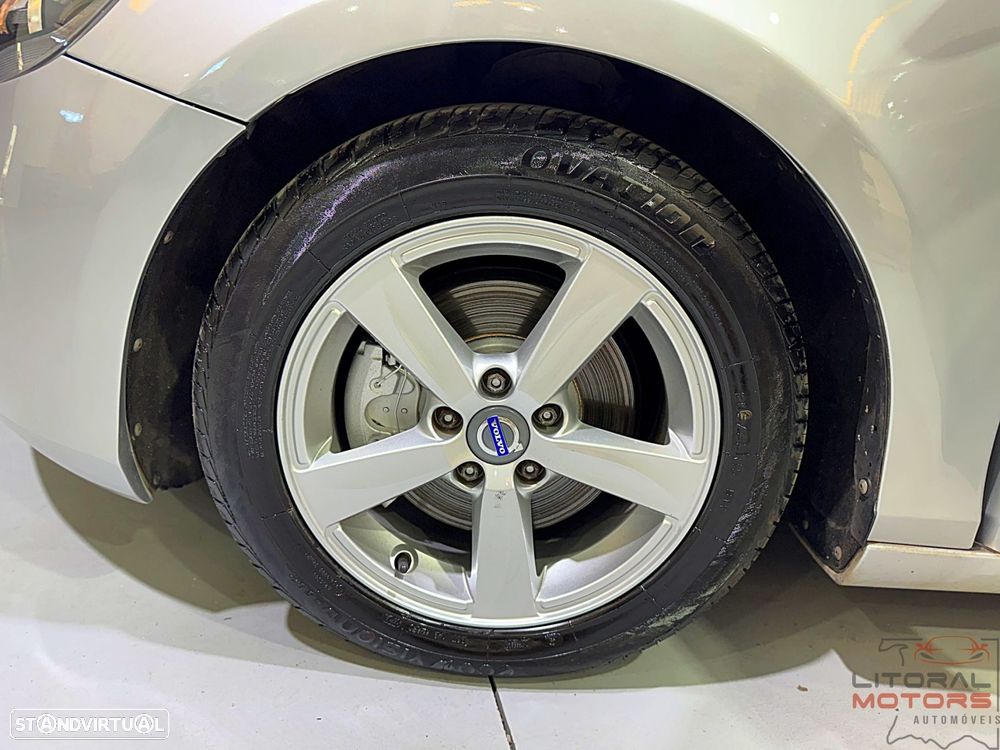 Volvo V40 1.6 D2 Momentum Powershift Eco - 12