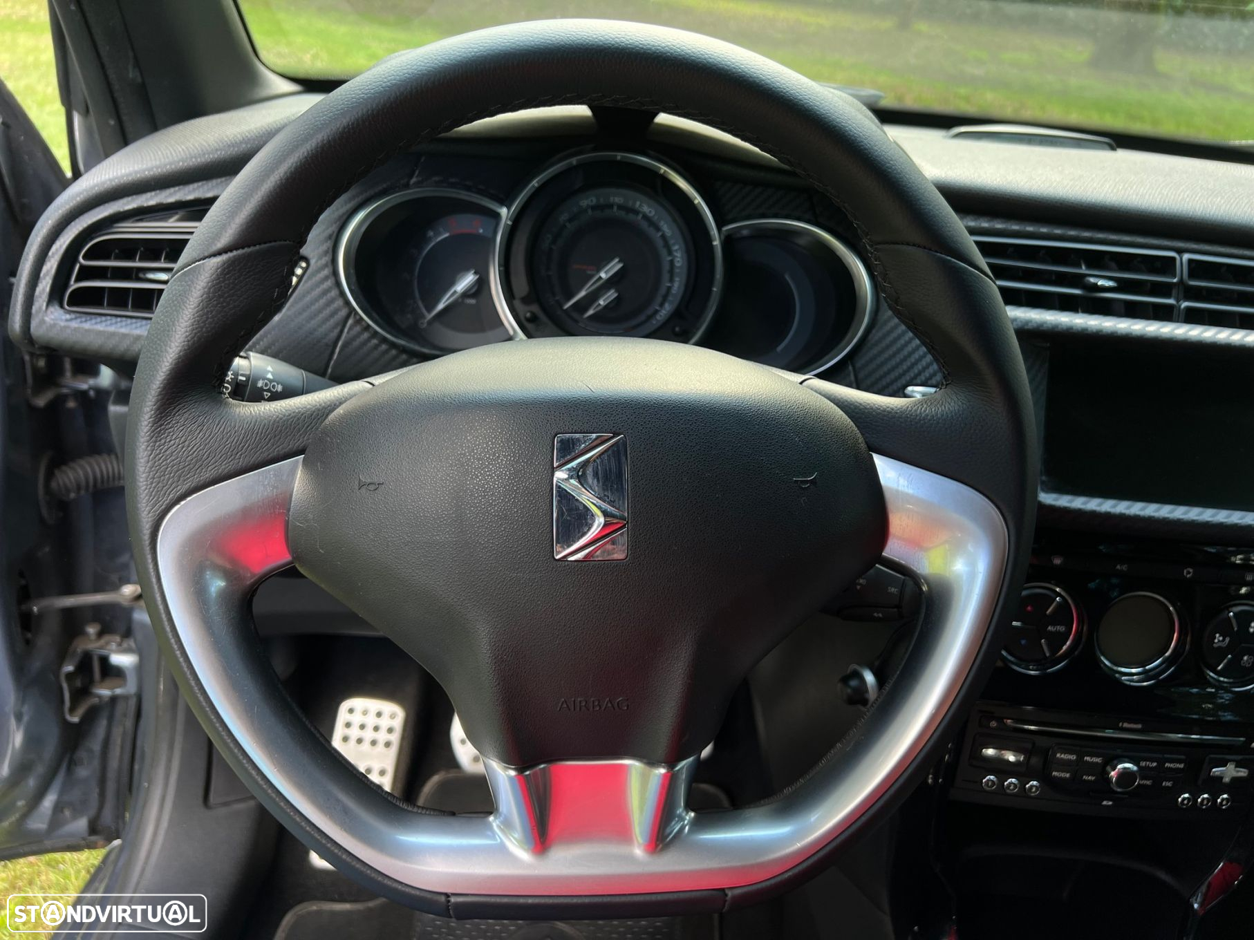 Citroën DS3 1.6 e-HDi So Chic - 28