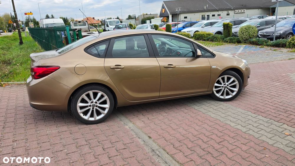 Opel Astra 1.4 Turbo Active - 16