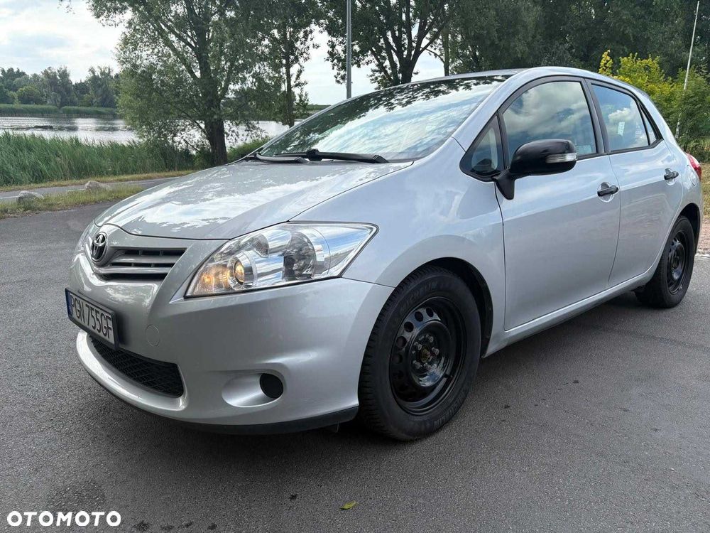 Toyota Auris - 3