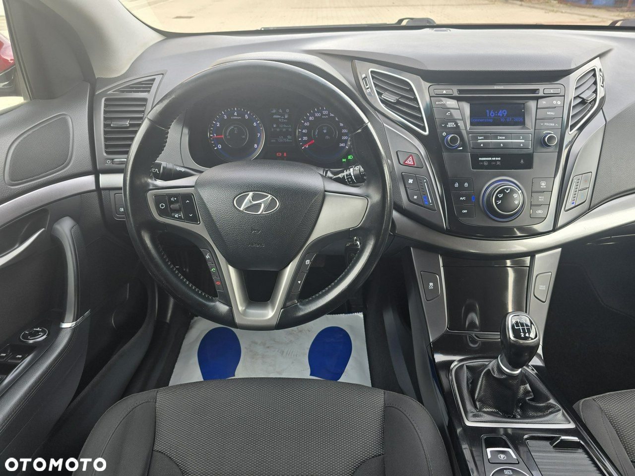Hyundai i40 Kombi blue 1.6 Trend - 23