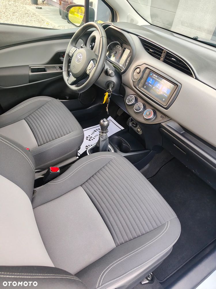 Toyota Yaris - 11