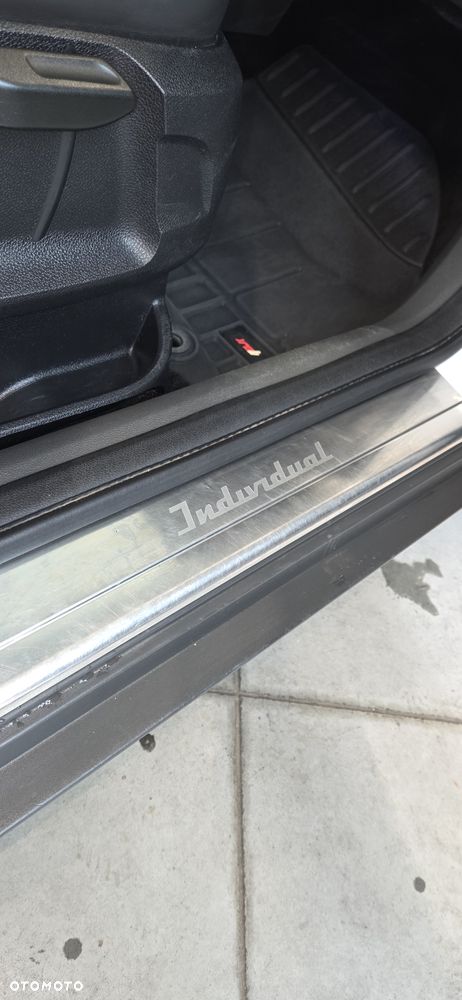 Ford Kuga 2.0 TDCi 4x4 Titanium - 17