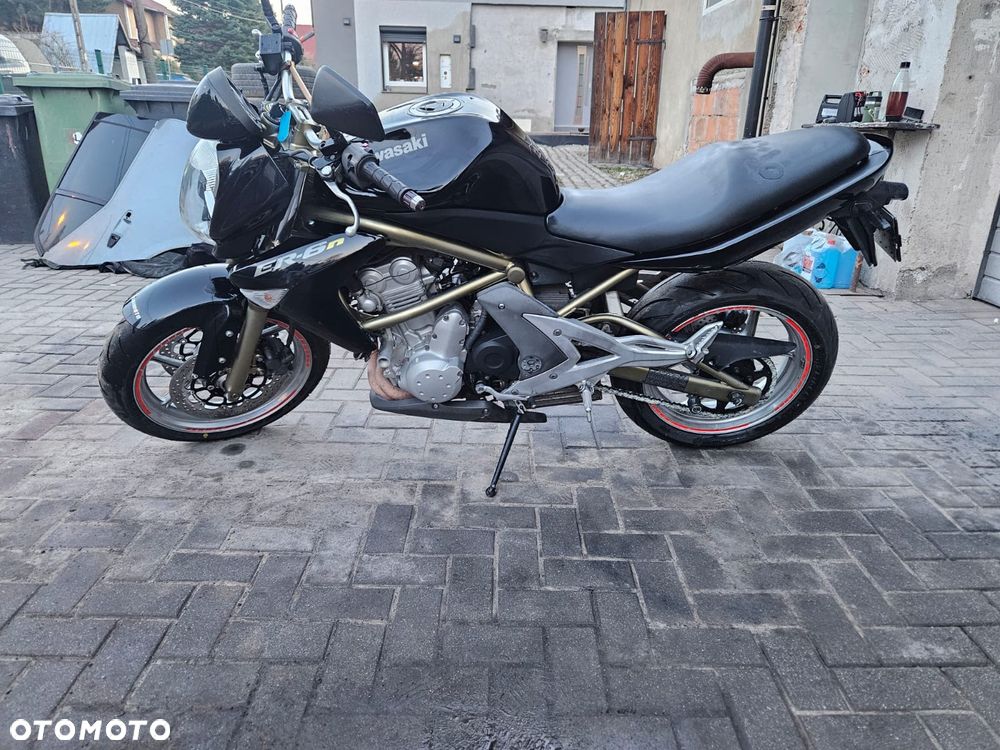 Kawasaki ER - 3