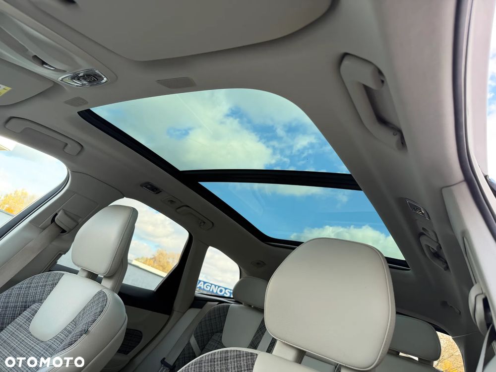 Volvo XC 60 D4 AWD Momentum - 8