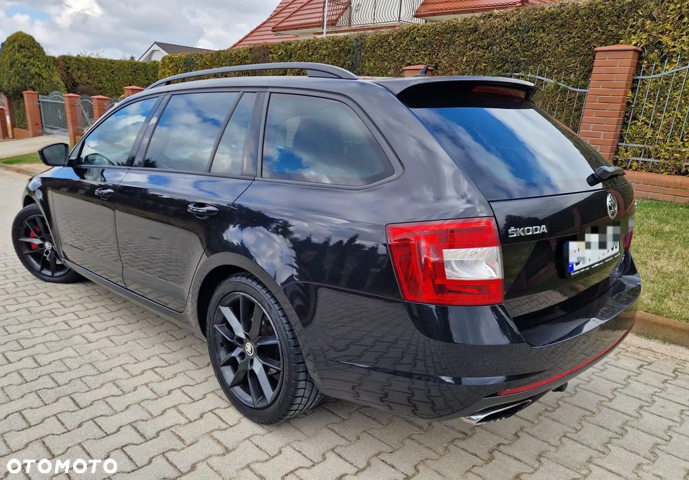 Skoda Octavia 2.0 TDI DSG RS - 4