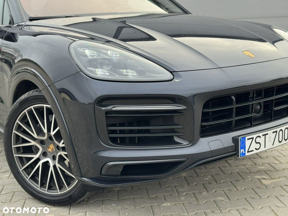 Porsche Cayenne - 2
