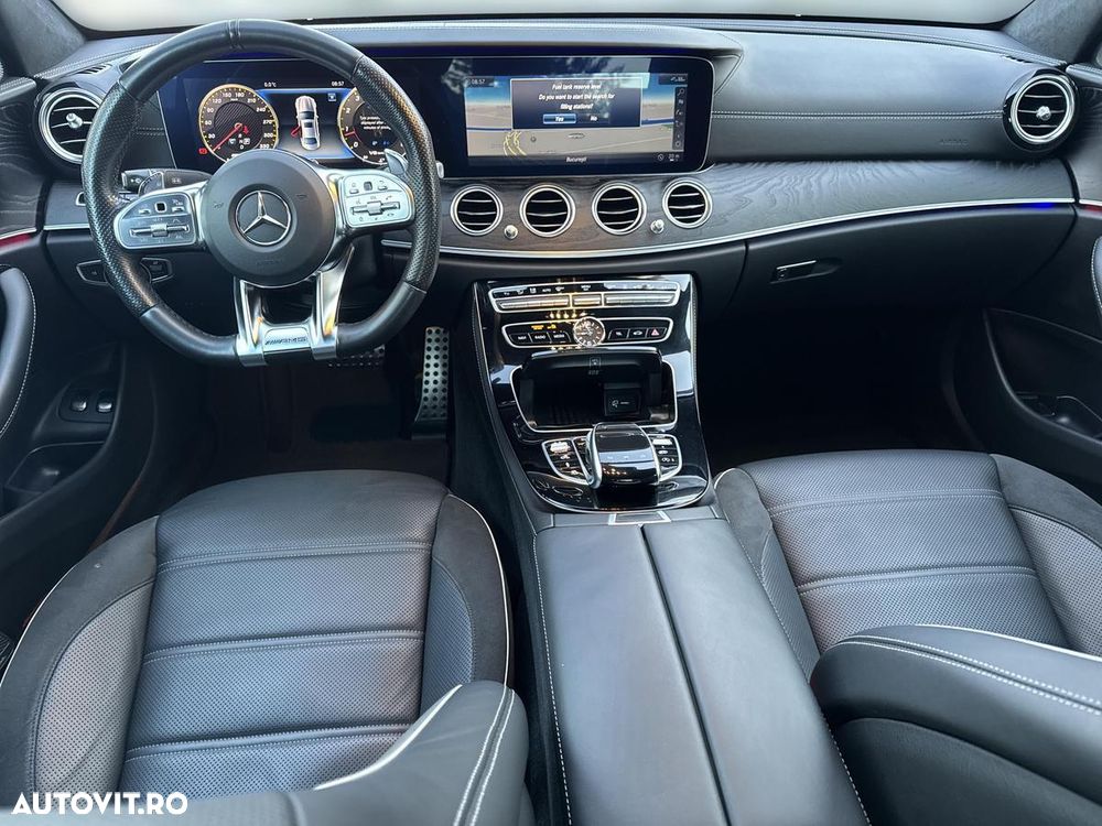 Mercedes-Benz E - 12