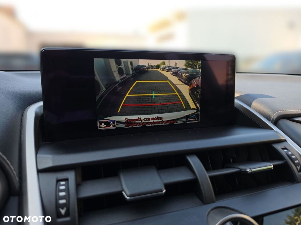 Lexus NX 300h F Impression AWD - 12