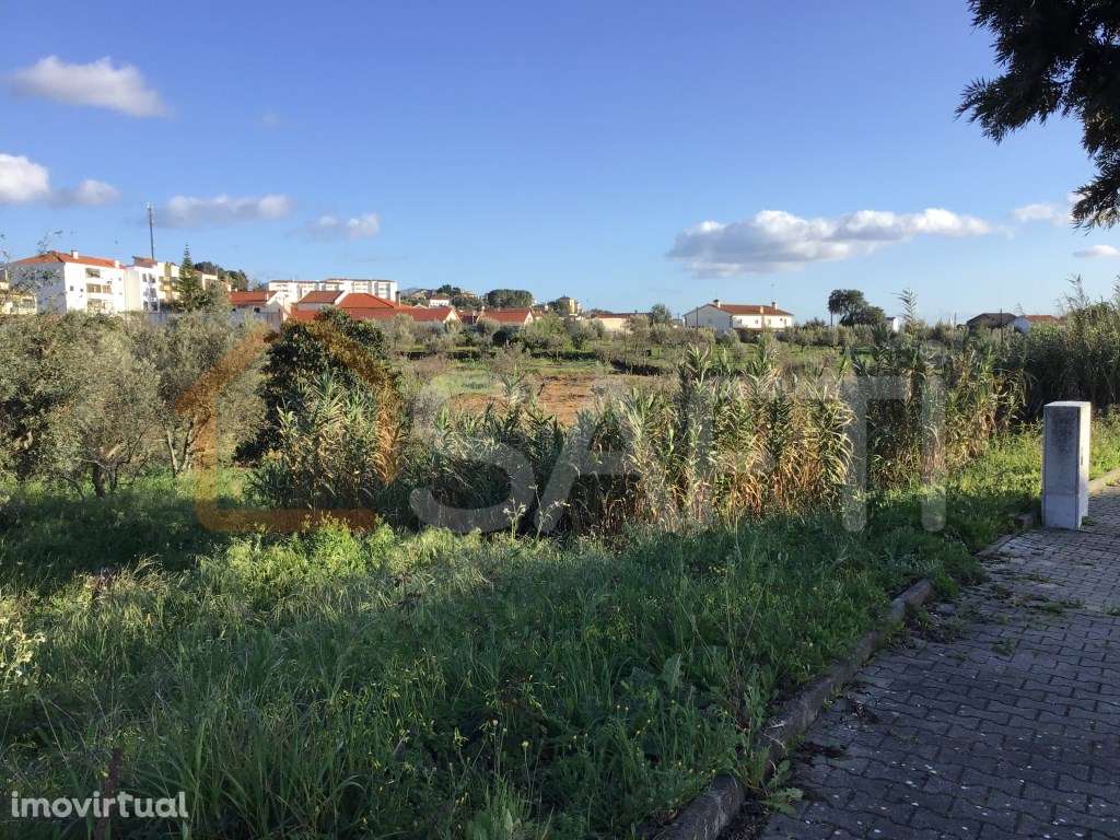 Lote para Construção em Urbanização - Grande imagem: 2/15