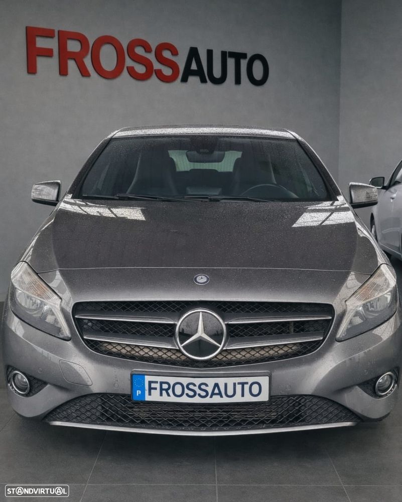 Mercedes-Benz A 180 CDI (BlueEFFICIENCY) Urban - 3