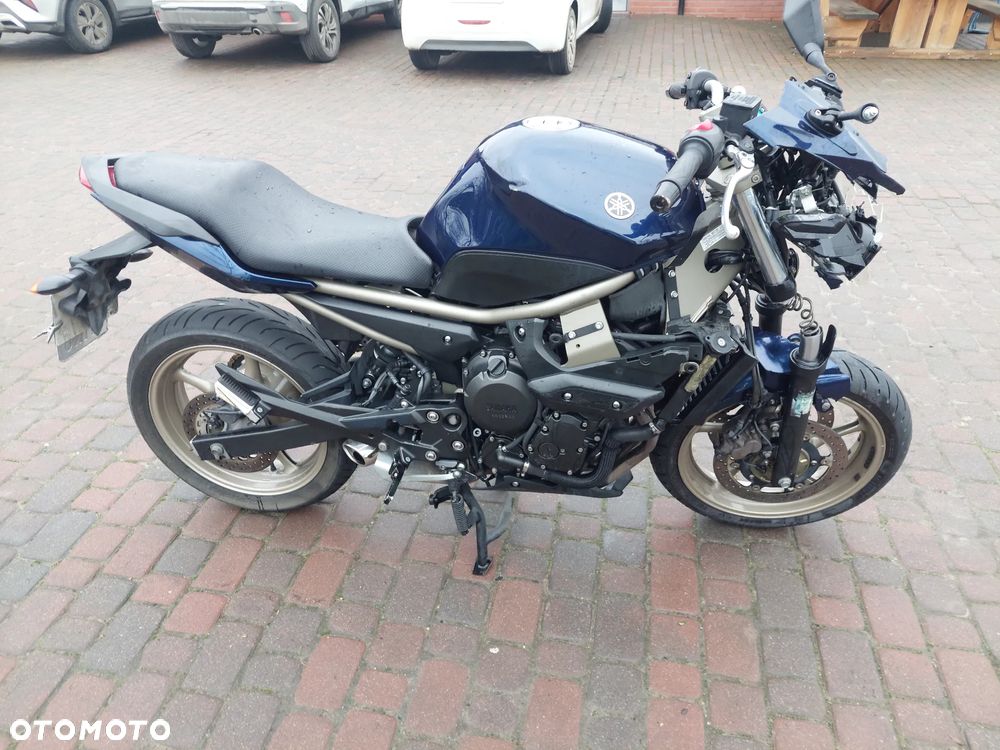 Yamaha XJ - 6