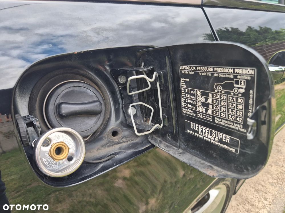Mercedes-Benz Klasa E 240 4-Matic T Avantgarde - 37
