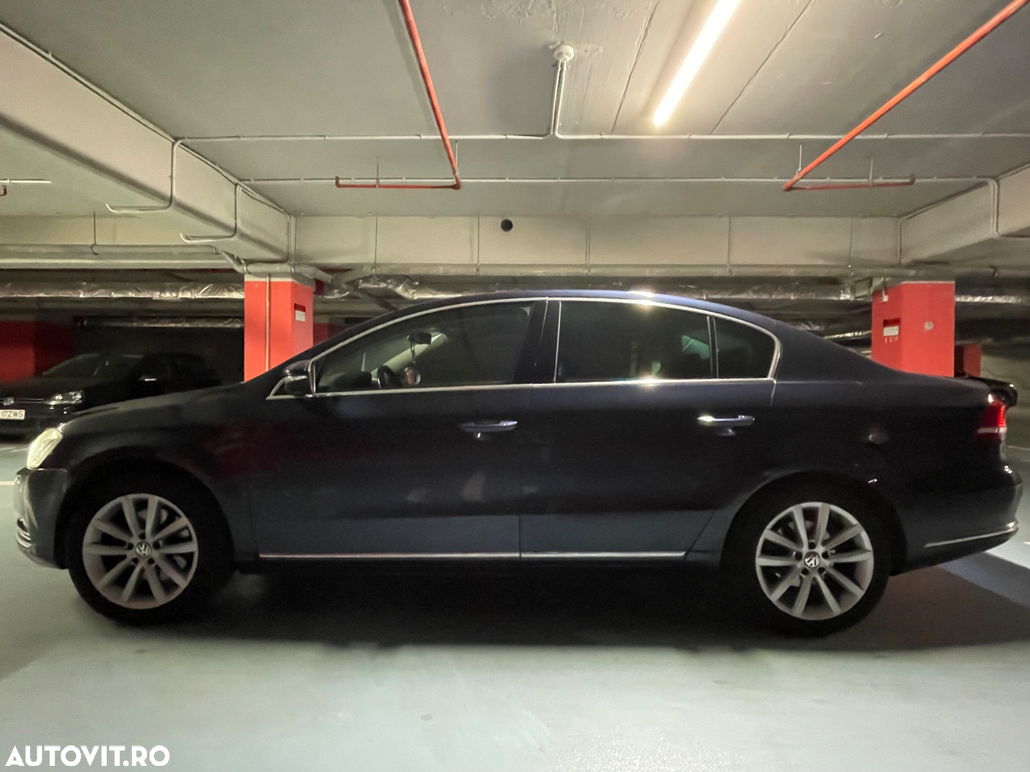 Volkswagen Passat - 2
