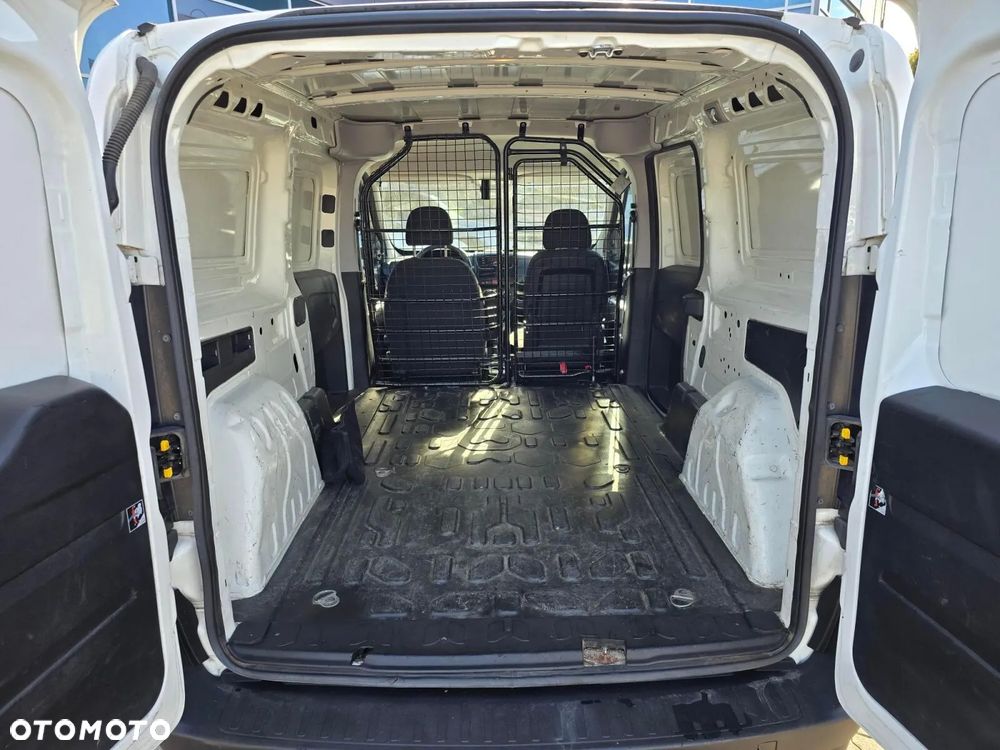 Opel Combo Van - 16