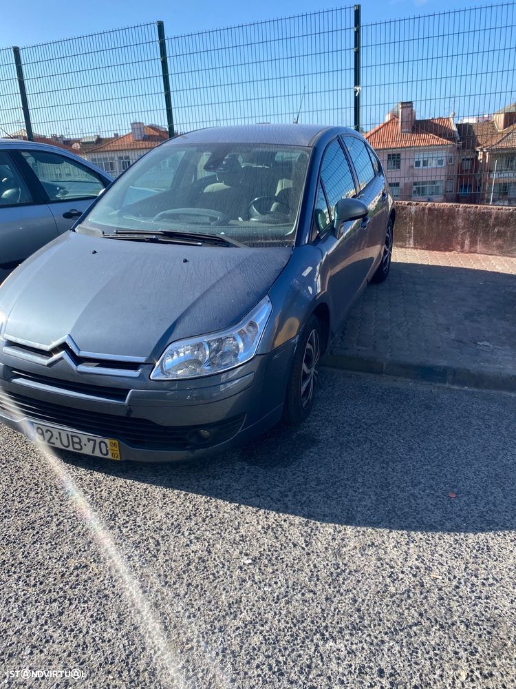Citroën C4 1.6 16V Style - 4