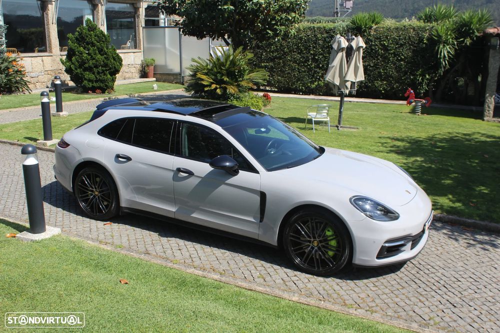 Porsche Panamera Sport Turismo 4 E-Hybrid Platinum Edition - 8