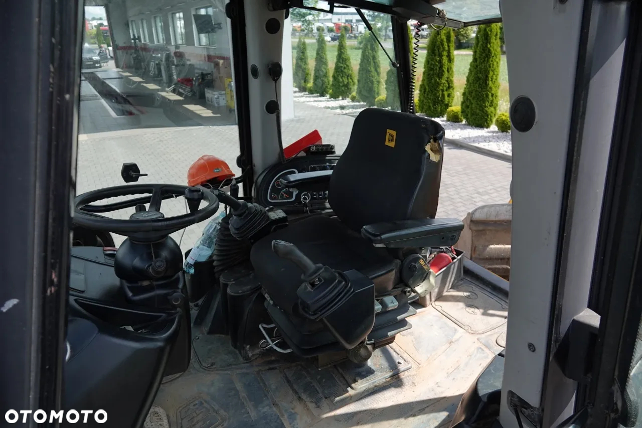 JCB 3CXCAEC / KOPARKO-ŁADOWARKA  / JOYSTICK / 2011 R - 28