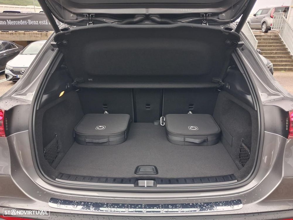 Mercedes-Benz EQA 250+ AMG Line - 12