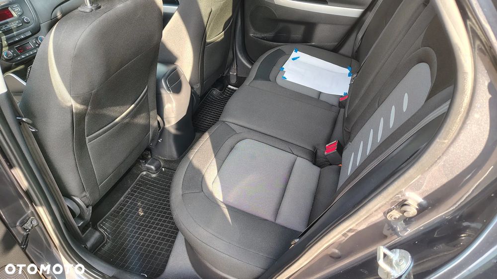 Kia Ceed 1.6 GDI L - 5