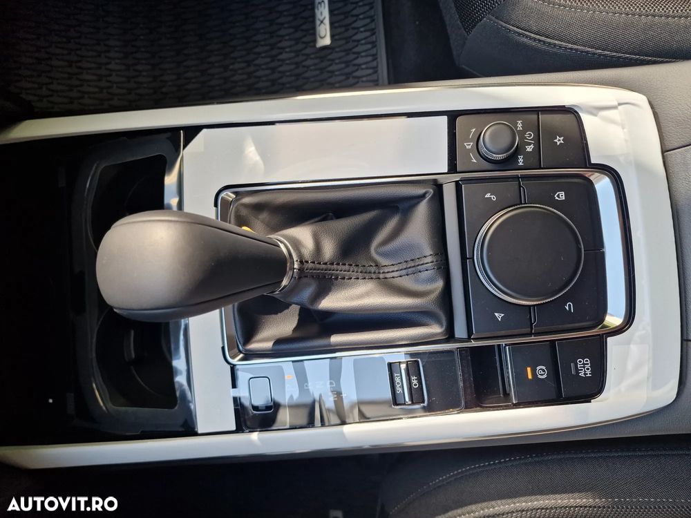 Mazda CX-30 e-SKYACTIV X186 AT MHEV Center-Line - 11