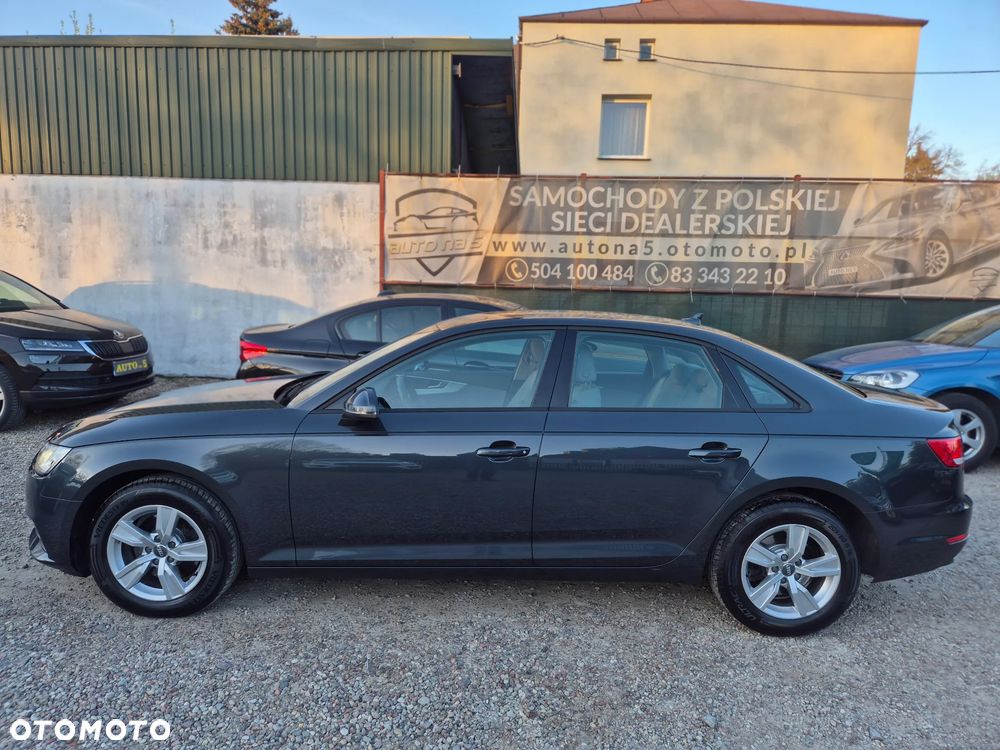 Audi A4 Limousine - 10