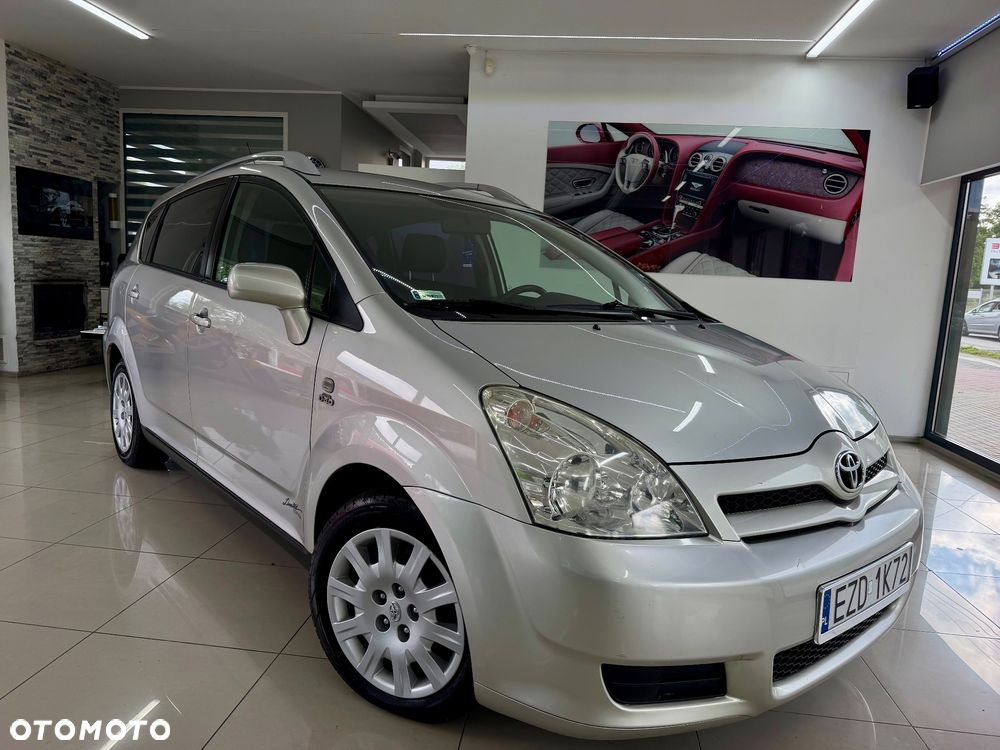 Toyota Corolla Verso 2.0 D-4D Prestige - 29