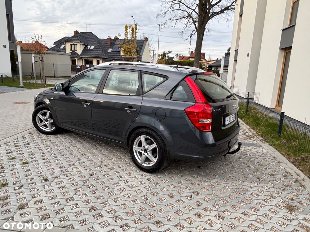 Kia Ceed 1.4 CVVT Spirit - 17