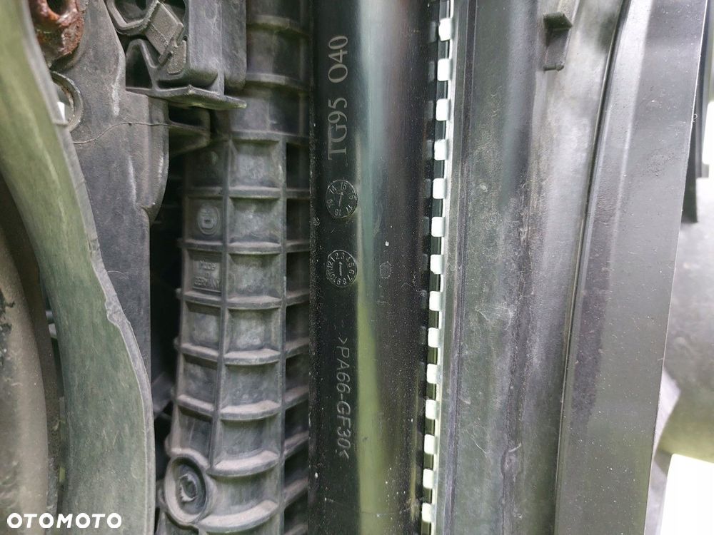 Pas przedni z chłodnicami kompletny VW Passat B6 05-10 2,0 TDI 1K0121207AD - 14