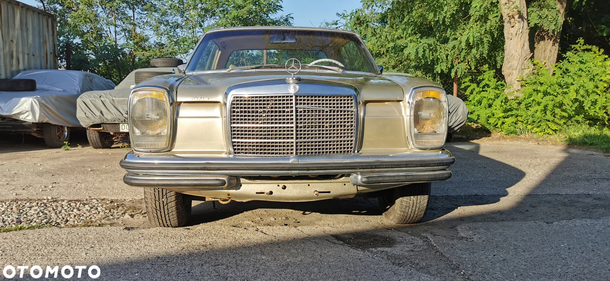 Mercedes-Benz 280 - 9