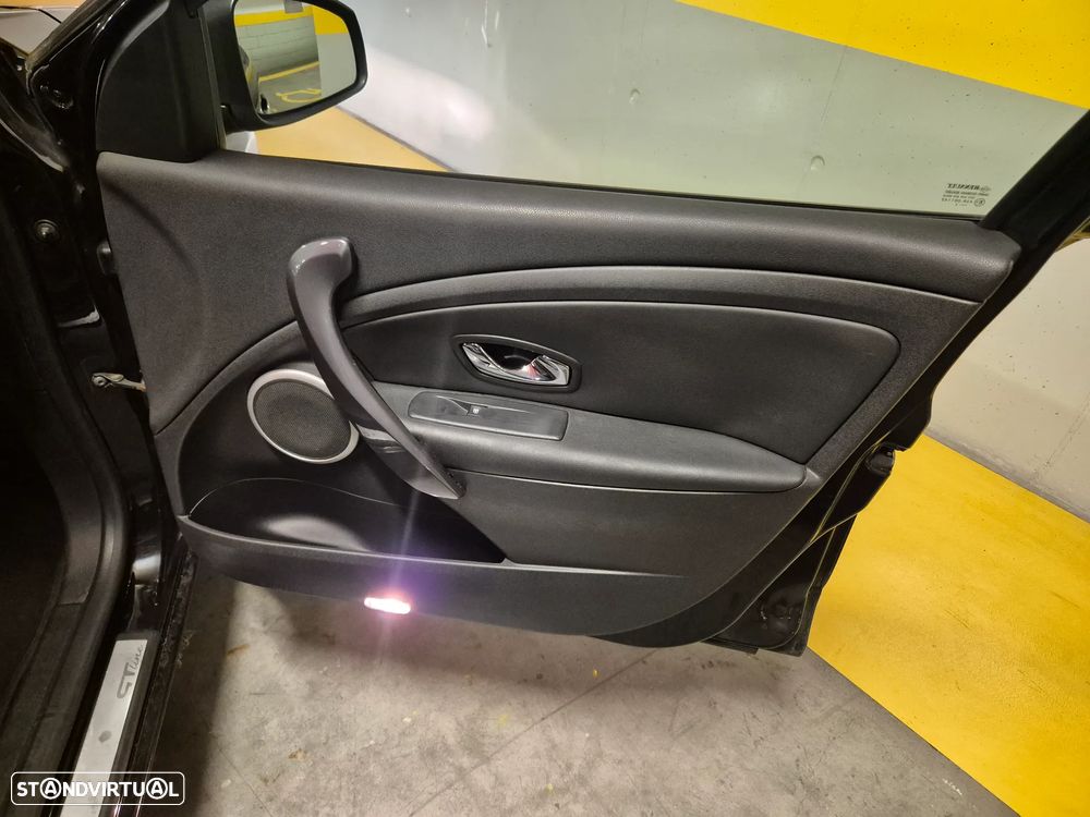 Renault Mégane Sport Tourer 1.5 dCi GT Line - 40