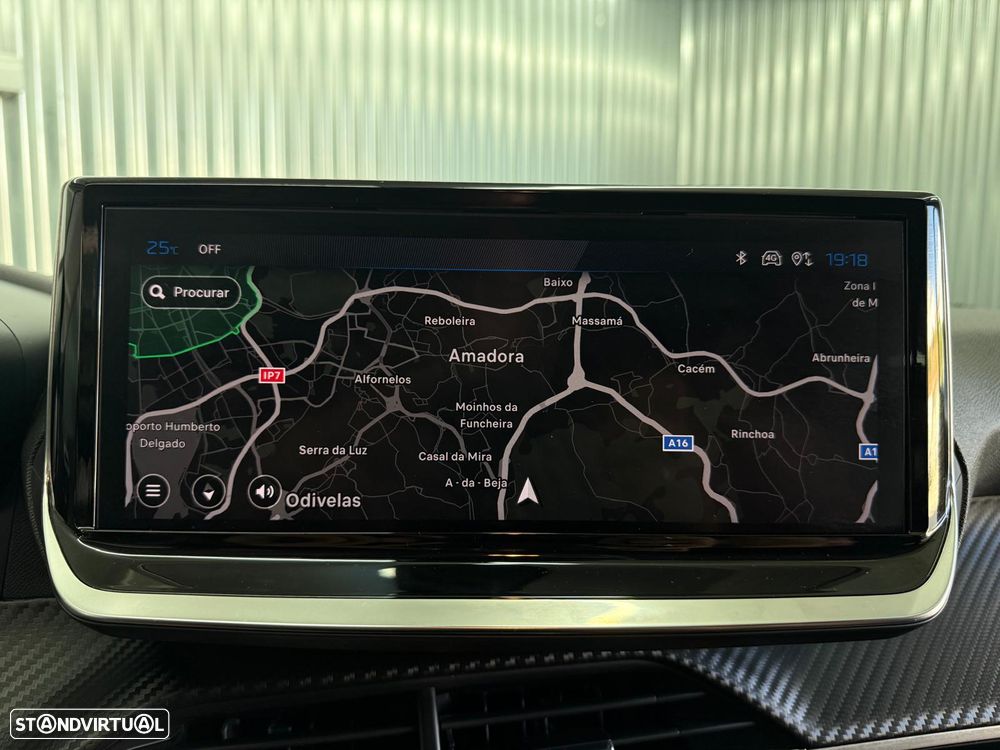 Peugeot 208 1.2 Hybrid Allure e-DCS6 - 11