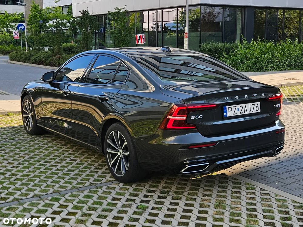Volvo S60 T5 AWD R-Design - 6