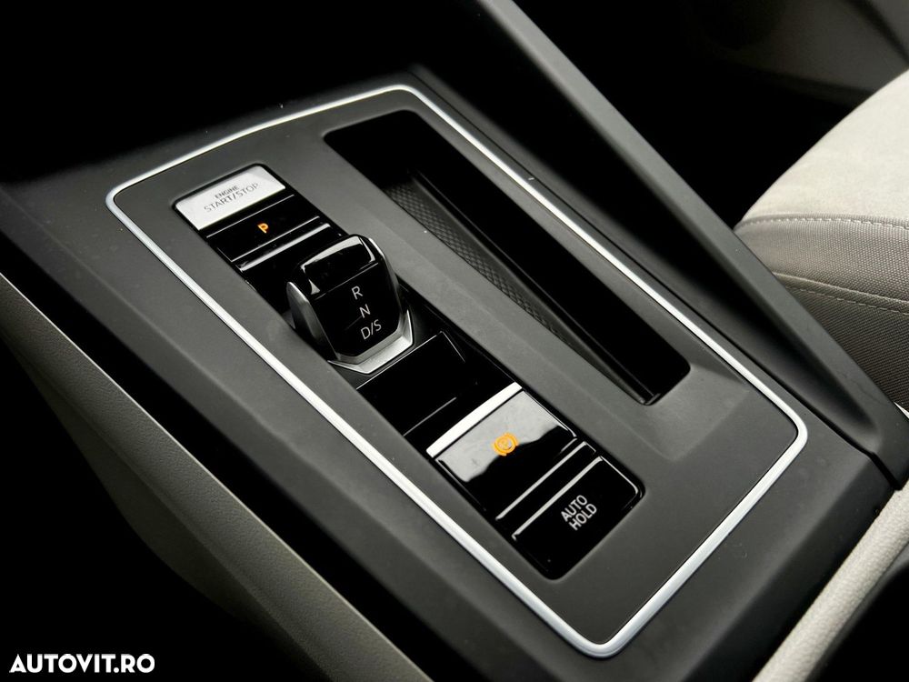 Volkswagen Golf - 14