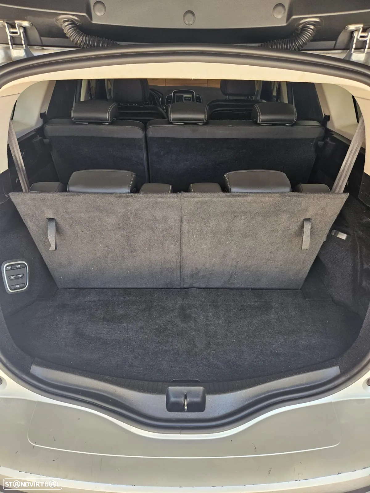 Renault Grand Scénic ENERGY dCi 110 INTENS - 8