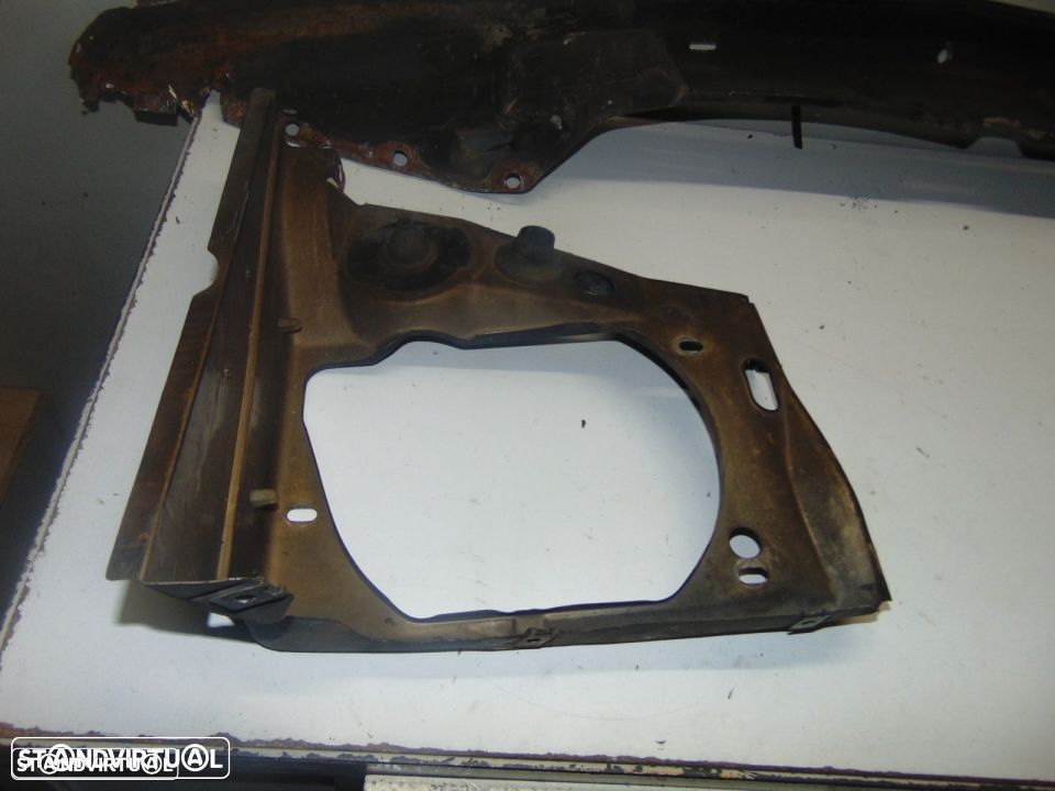 volvo 244 frente de chapa +mascara de farois - 2