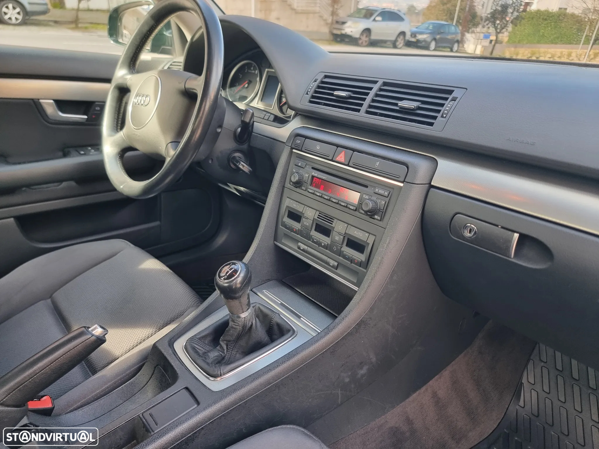 Audi A4 1.6 Exclusive - 9