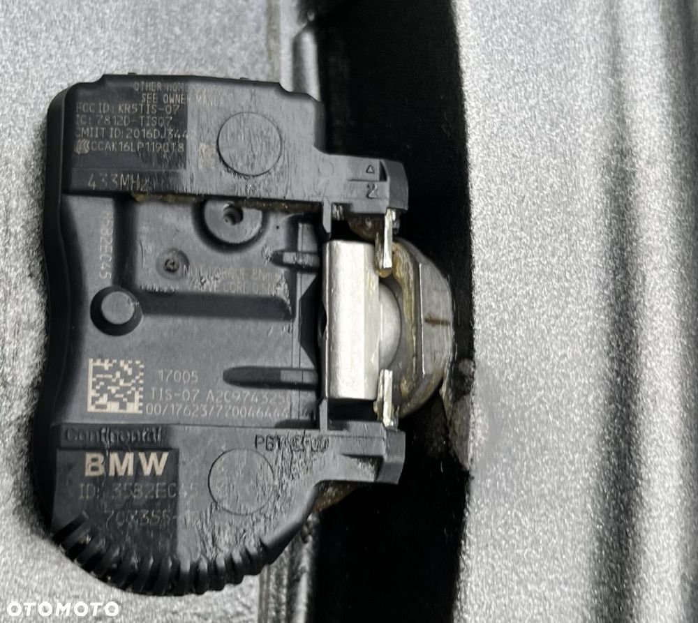 Felgi BMW 17” wraz z czujnikami &kapslami - 6