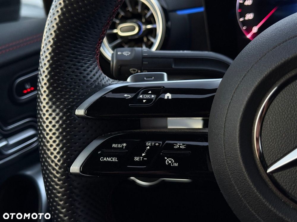 Mercedes-Benz CLA 200 d AMG Line 8G-DCT - 16